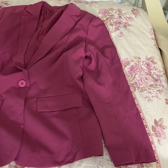 Women’s Menswear Blazer Fuchsia - Picture 14 of 15